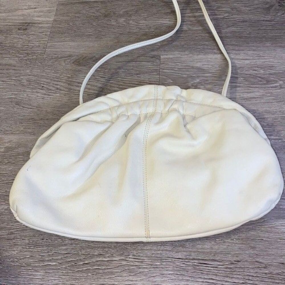 Vintage 80s BRIO! Cream Leather Shoulder Bag Snap Close Velvet Lining - Picture 4 of 7